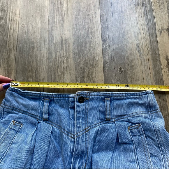 Light Wash BDG Urban Outfitters Paper Bag High Rise Jeans - Picture 2 of 10